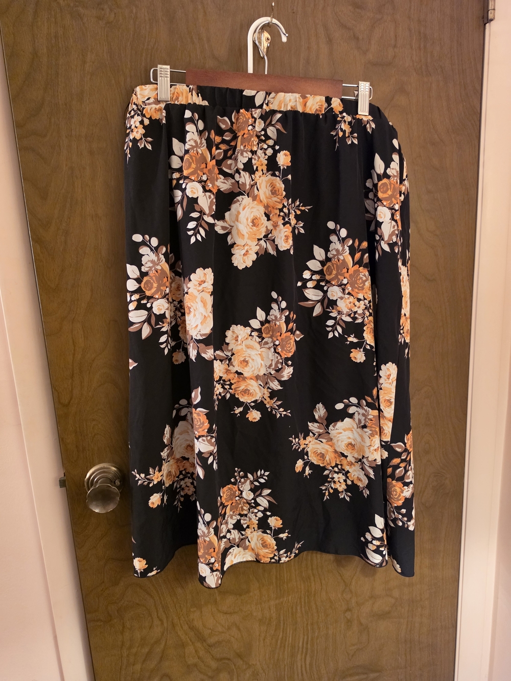 Floral A-Line Midi Skirt in Black with Peach Roses- Size 2XL